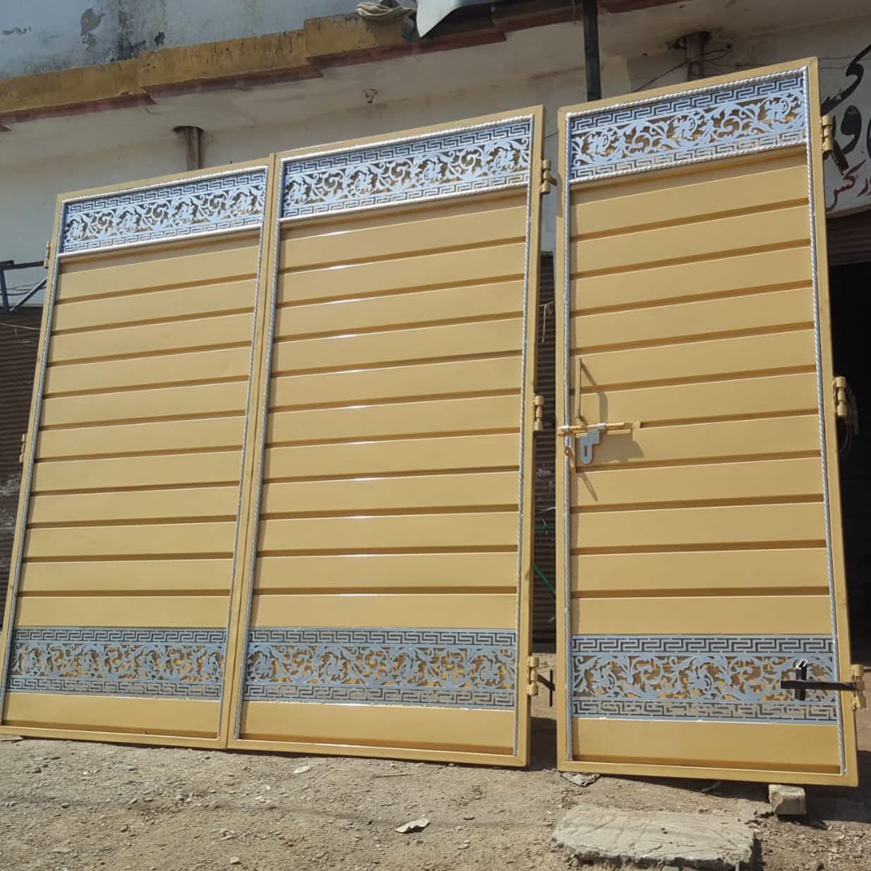 Patterned Sheet Gates