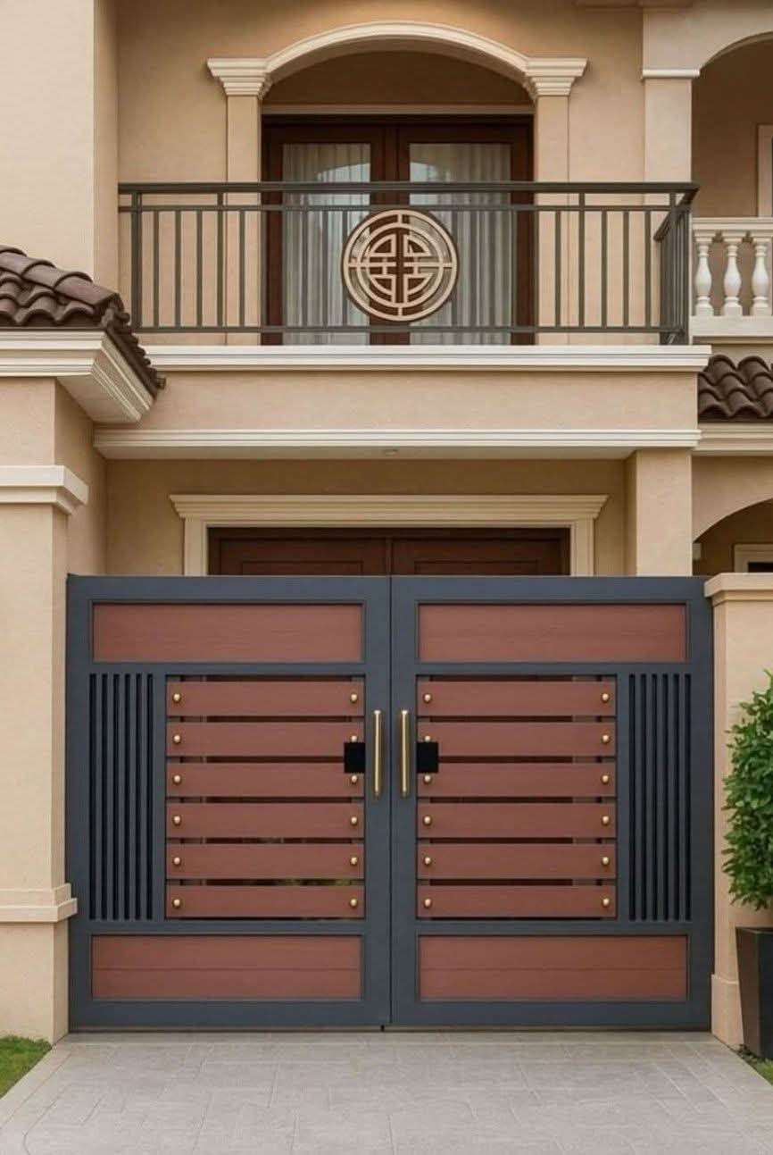 Wood & Steel Gate